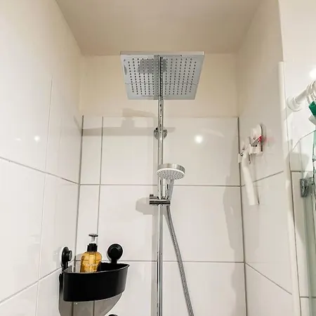Lejlighed Rheinperle Im Bonner Zentrum *